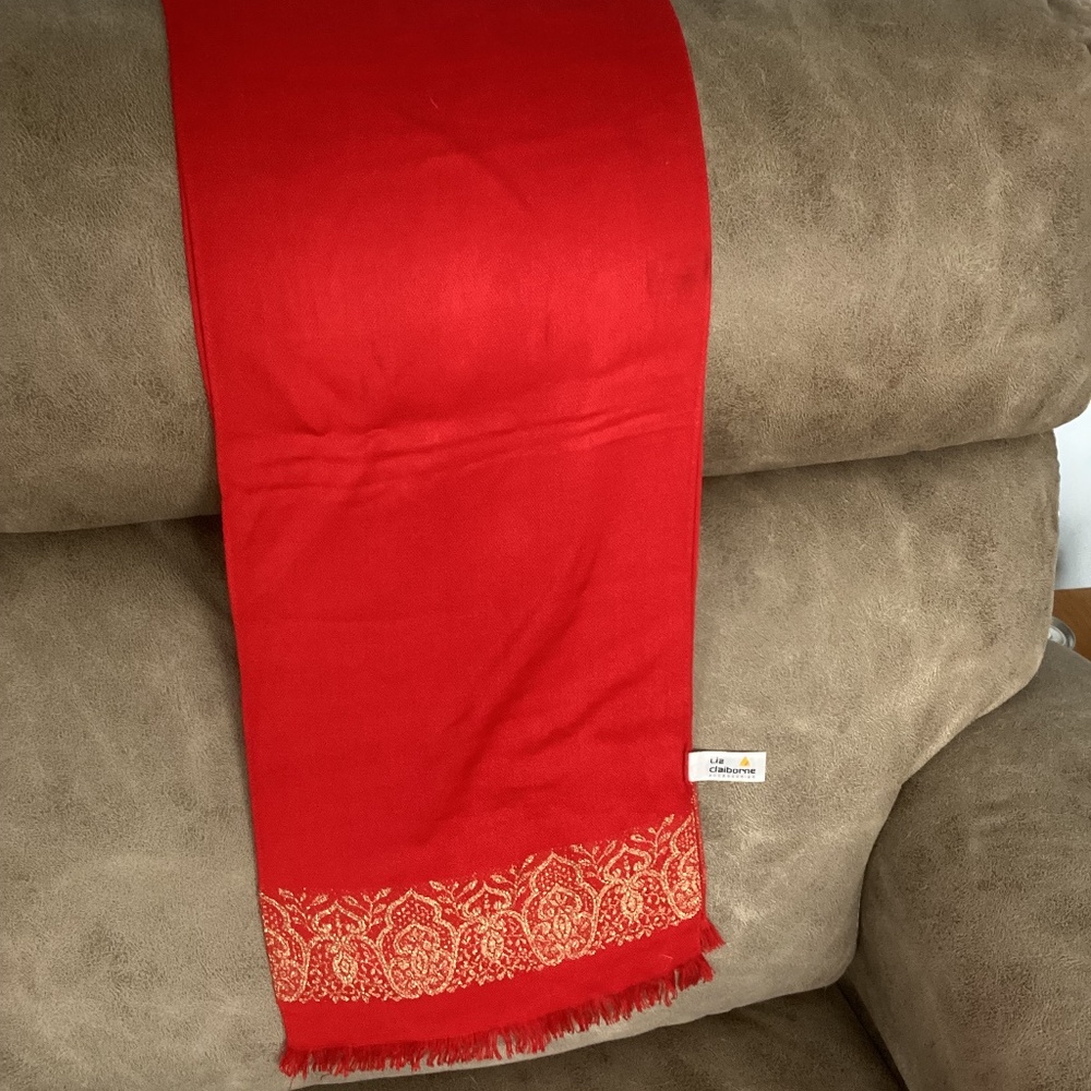 Unisex Liz Claiborne red and gold metallic scarf Japan like new